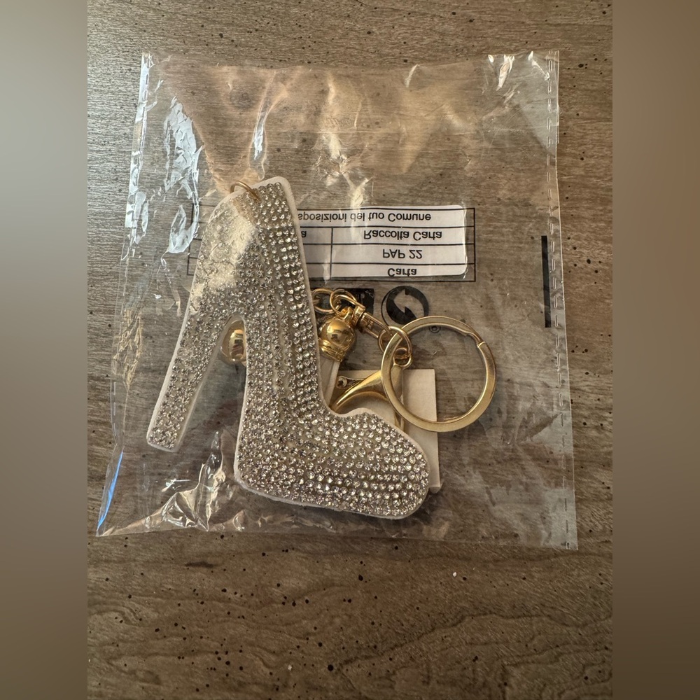 Sparkling High Heel Keychain/Bag Charm - Picture 3 of 5